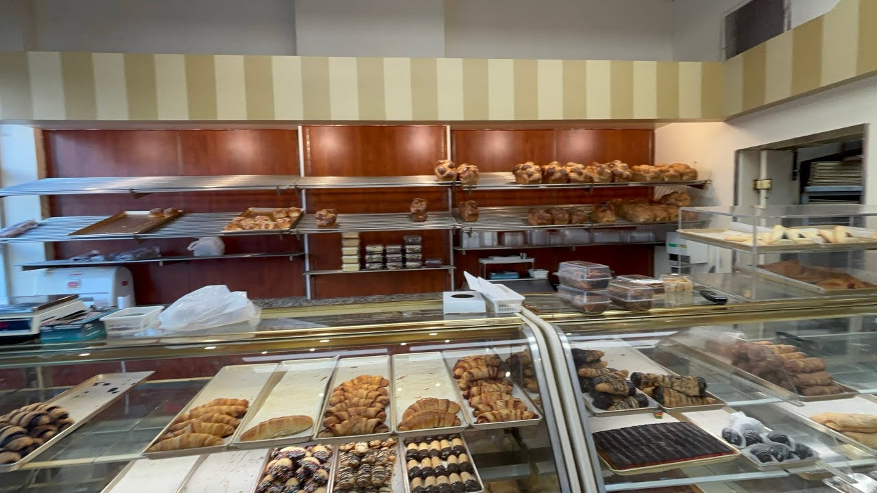 Montreal’s Famous Cheskie’s Bakery Moves to new location.