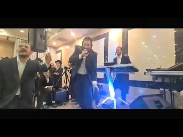 שמוליק קליין עם אנרגיה מטורפת בביצוע ומניח בקדושה עם מנדי ברנדוויין