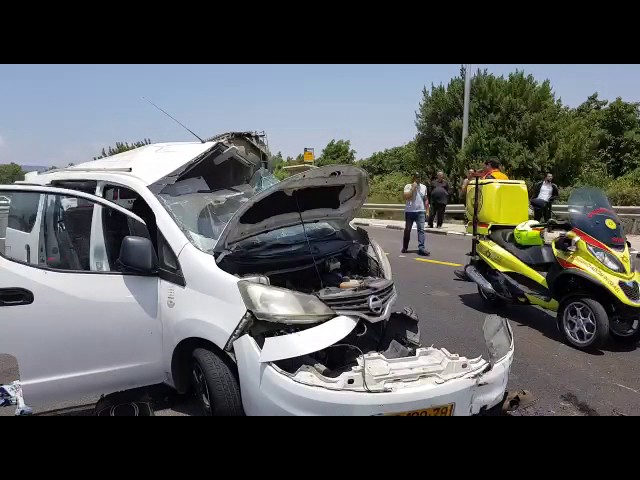 Serious MVA on Route 70 in N. Israel (אלון קוצי תיעוד מבצעי מד"א)