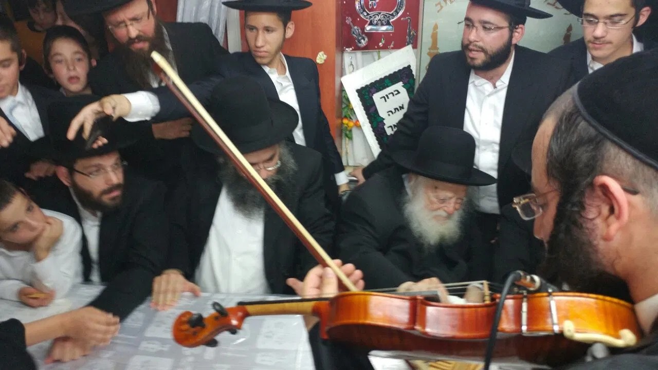 הרב משה דוד שטיין אצל מרן ר' חיים קנייבסקי זיעוכי"א. moshe david shtein - r' chaim kanyevski zatsal