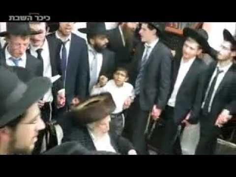Rabbi Shmuel Auerbach Singing Bar Yochai - Lag Baomer 5777