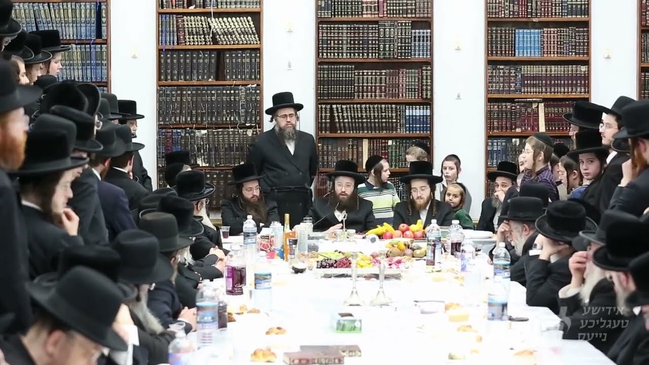 חמשה עשר בשבט אין חצר הקודש קאסוב