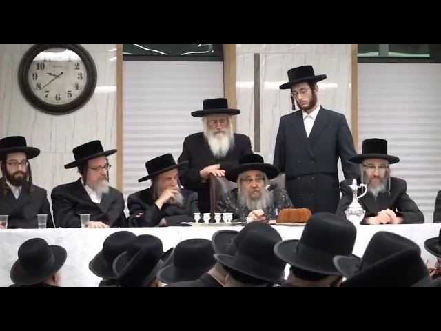 מעמד חנוכת הבית וקביעת מזוזה בביהמ"ד החדש מנחם זאב ד'סאטמאר אין קרית יואל