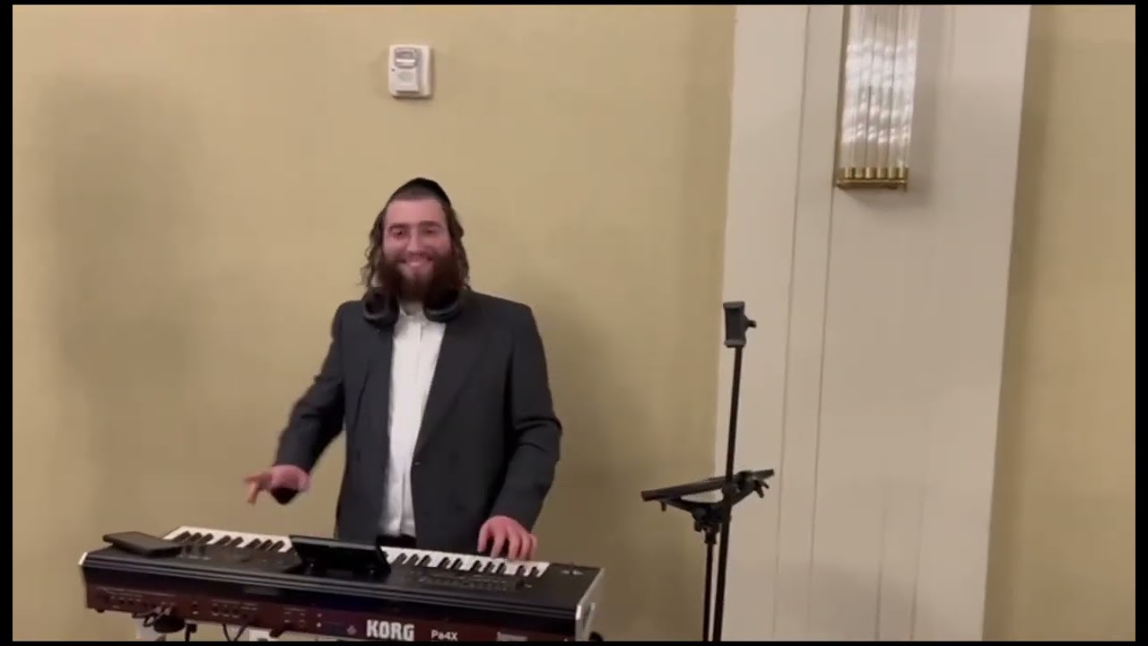חיים בלומנפלד עם הקלידן זלמן שניצלער