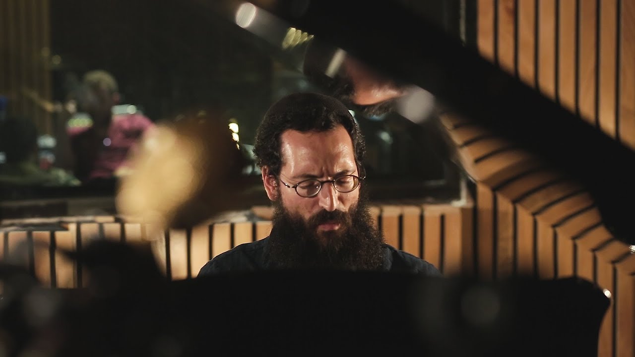אשת חיל - פרשנות למוזיקה יהודית - אחיה אשר כהן אלורו | Eshet Chail - Achiya Cohen