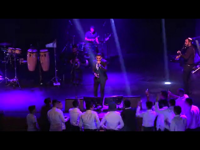אופיר סלומון בהיכל התרבות בת ים - אלעד לי לעד