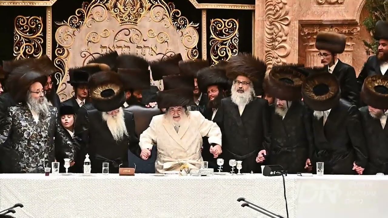 ערב און מוצאי שבועות אין חצר הקודש וויזניץ