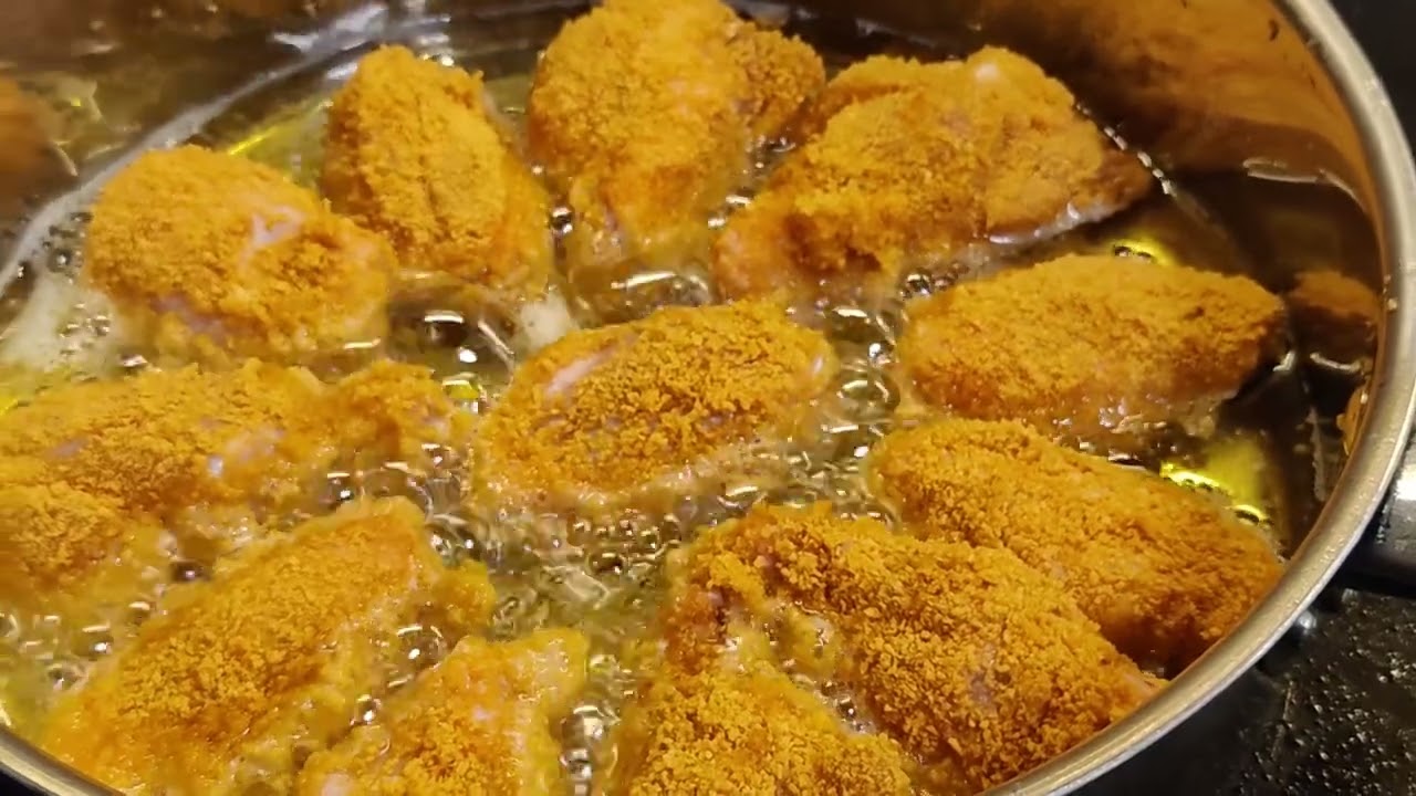 Fried Wings sizzling in an IKEA 365 pan