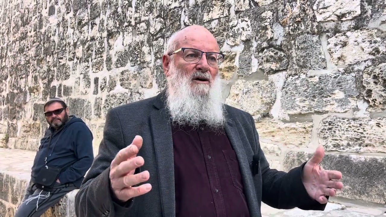 הרב פרופ׳ יואל אליצור מתרגש ביום הולדתו ה- 75 ומסביר מהם הסכמי אברהם האמיתיים.