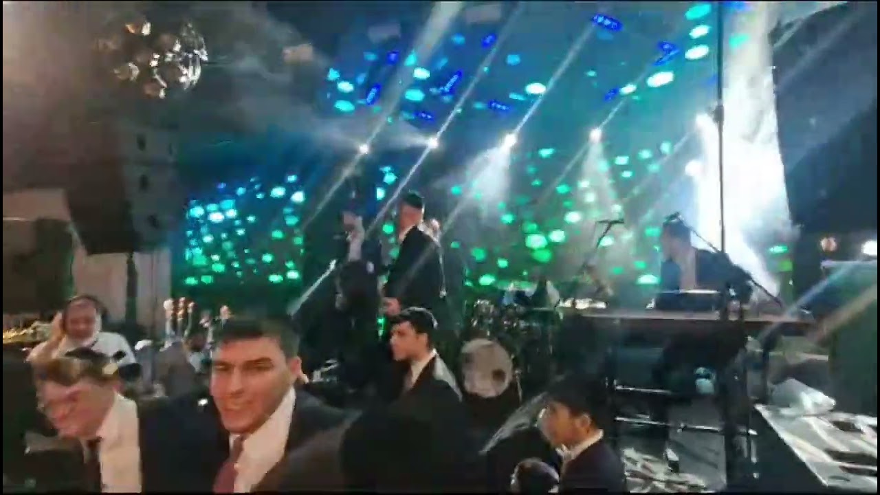 פיני איינהורן עם התזמורת של בני לאופר