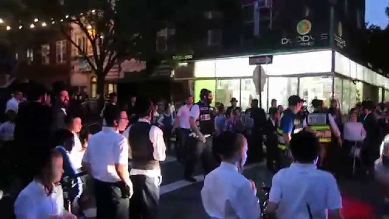 CWSP Shmira of Boro Park providing security at Beled torah procession