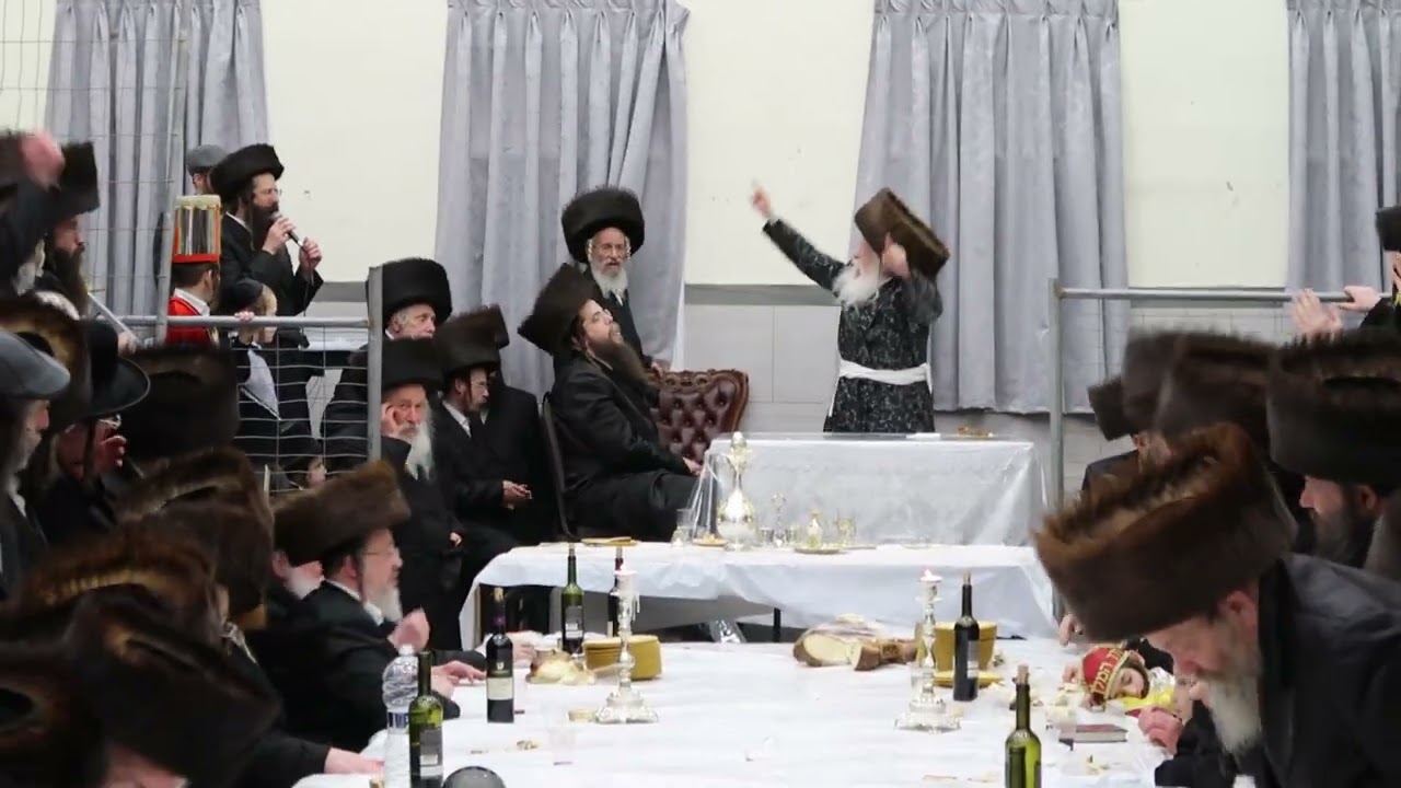 טיש פורים בחצה"ק נדבורנה ירושלים