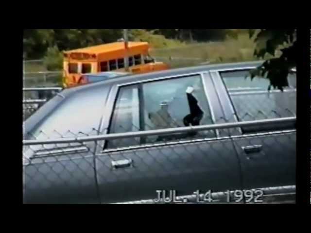 KJ Terror Attack on the cars of R' Avrum Yiksiel Yemriyash & Rabbi Hirsh