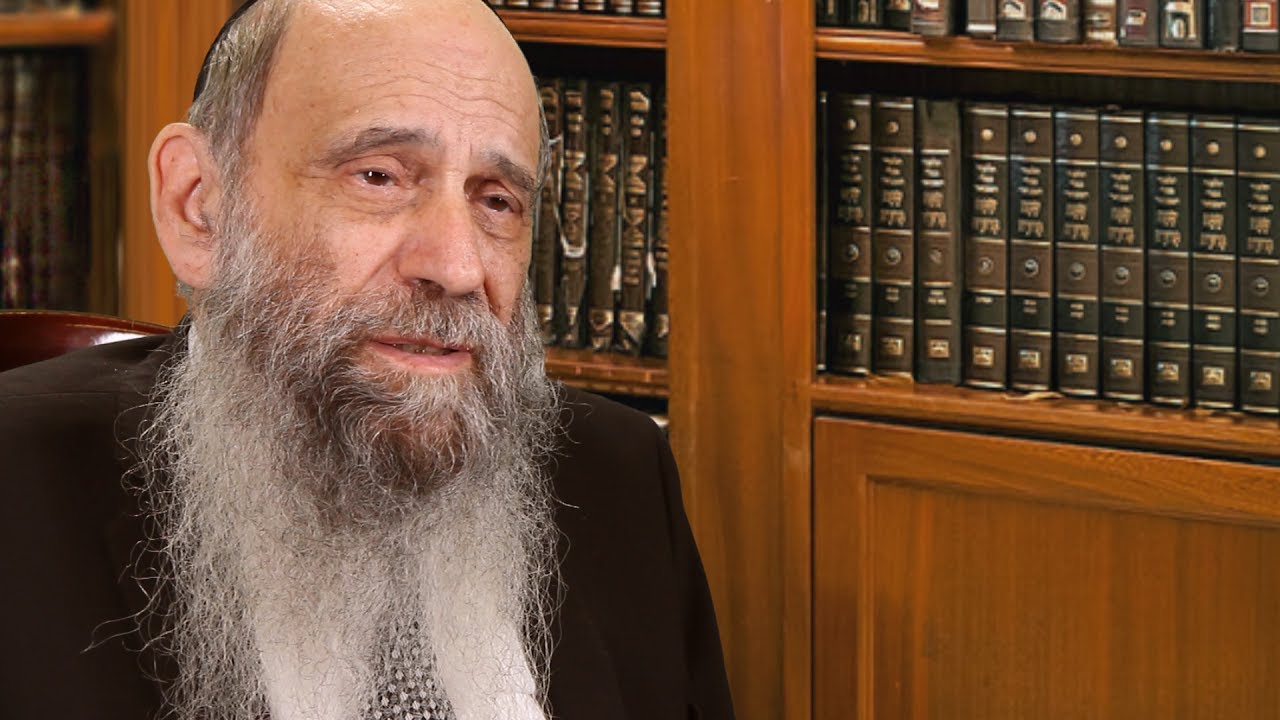Shavuot - Expressing Our Love for the Torah! - Short Message from Rabbi Chaim Mintz!