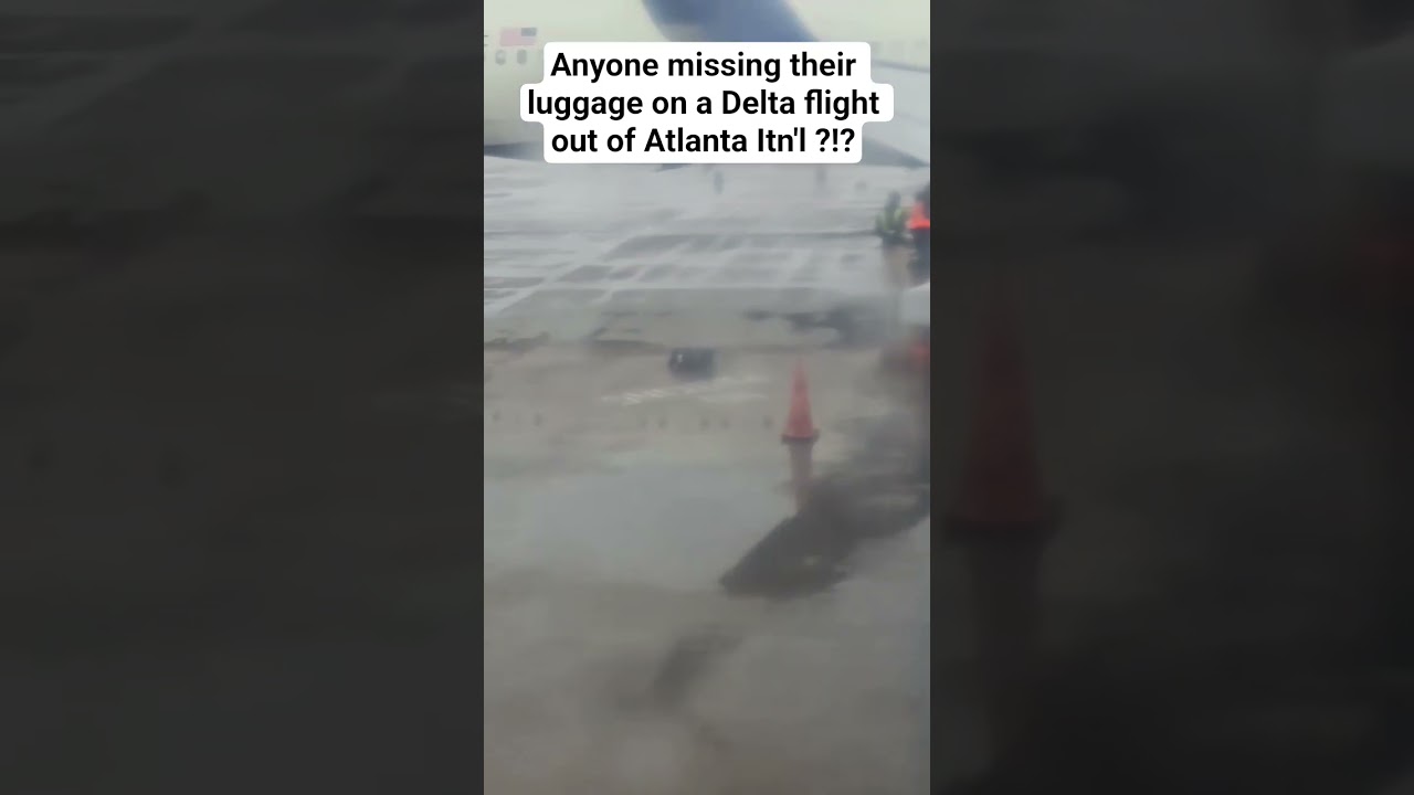 ‎⁨@Delta⁩  Is this how you treat passengers luggage? #DeltaSucks