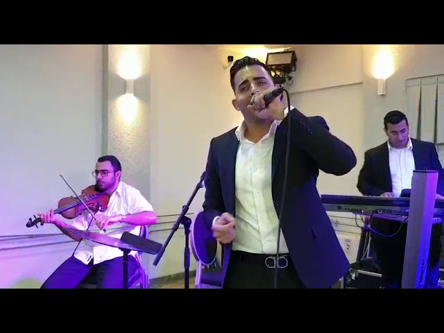 אופיר סלומון בקטע מיוחד מהפיוט הנודע "זך אל אתה"