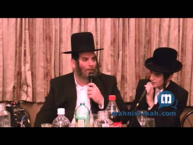 Motti Steinmetz Singing With Hamezamrim