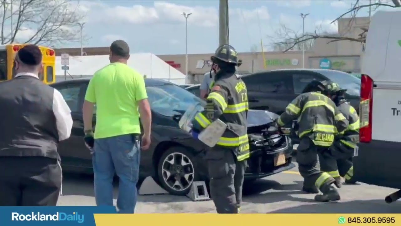 Accident on Route 59 in front of Town Square Mall in Monsey