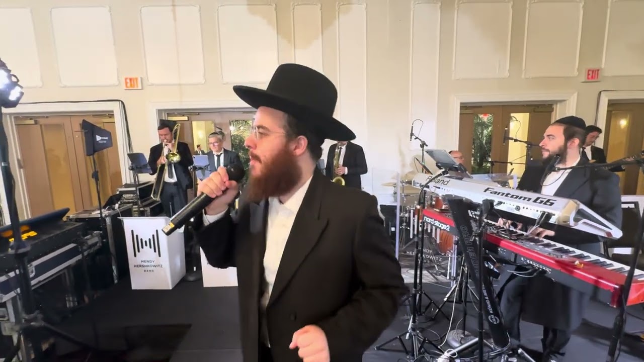 Mendy Herschkowitz Band & Yidi Bialostozky @ Mann & Galled