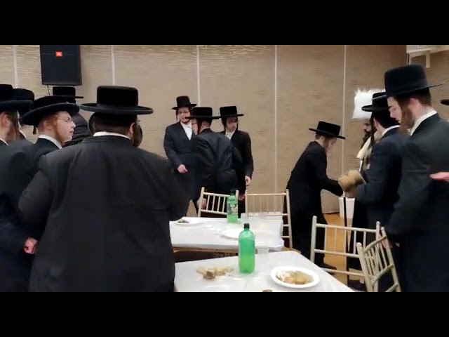 Satmer KJ Yeshiva Buchirim, Welcoming The "Purim Ruv" of Their Yeshiva, Purim Season 2023.