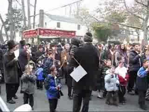HACHNUSES SEFER TORAH YOUNG ISRAEL