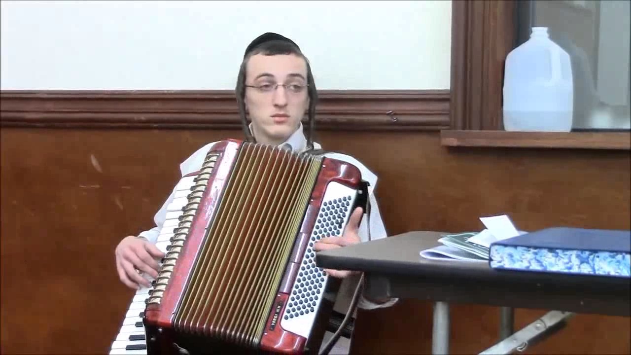 ר' יואל ראטה - ג' ויצא תשע''ז - תפלין אין די מיסט - R' Yoel Roth