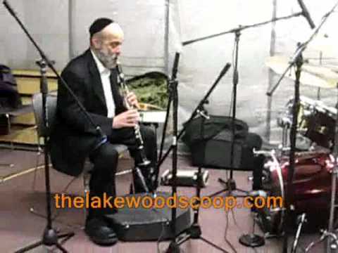 Andy Statman Klezmer Band Kumzitz At Chavrei Hakollel