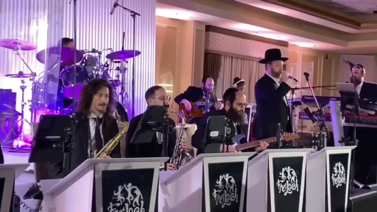 יומי לוי עם בערי וועבער - מקהלת שירה תזמורת פריילאך