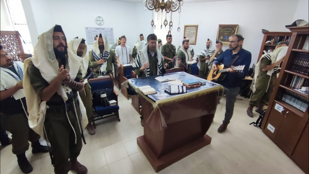 הלל ראש חודש חשון עם חיילי צה"ל - שידור חי עם יצחק מאיר וחברים