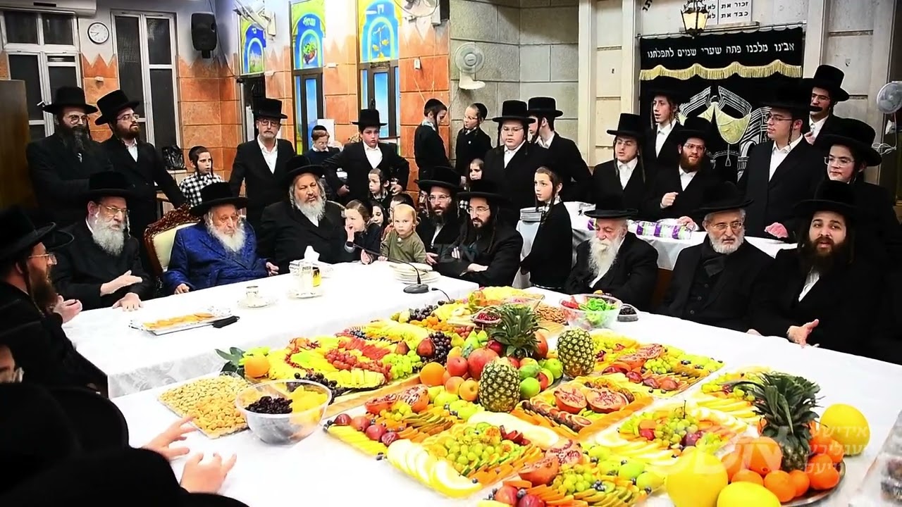 חמשה עשר בשבט אין חצר הקודש נאראל