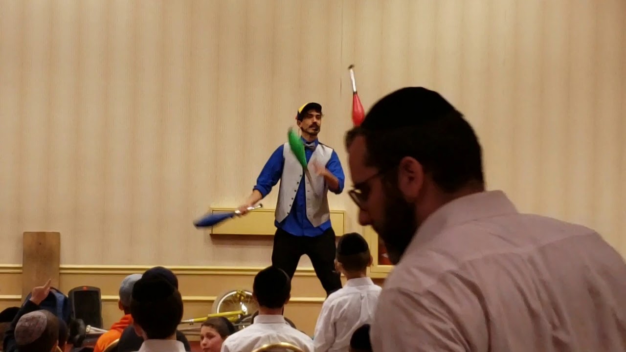 Glimpses of a Kiddie Magic Show