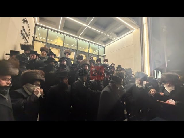 Hundreds attended the Levaye at Tiferes Eliezer (Lev) for the fire victim R' Amram Mizrachi a"h.