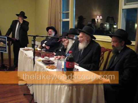 Torah Vodaath Reception Rabbi Belsky Answering Yichud Question