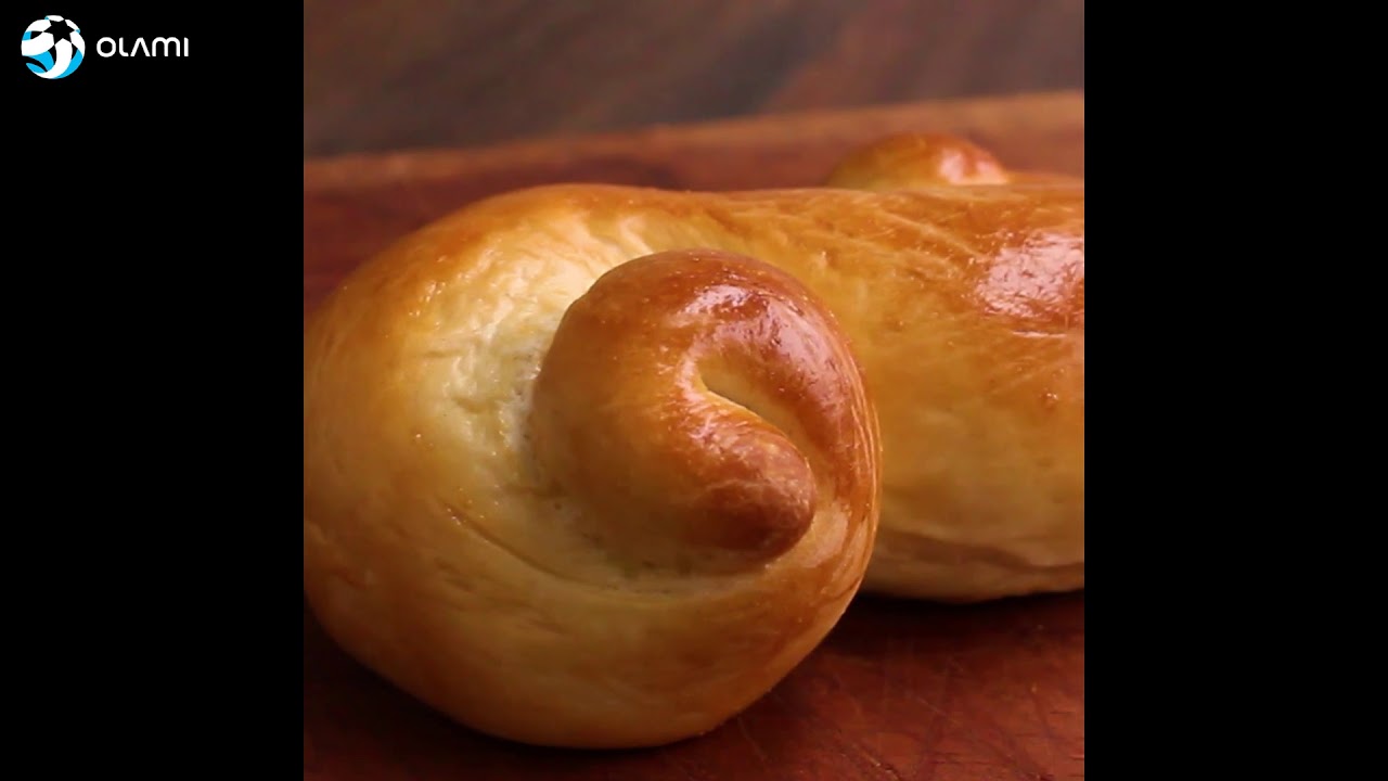 9 ways to braid challot by Jamie Geller for Olami's Share Shabbat