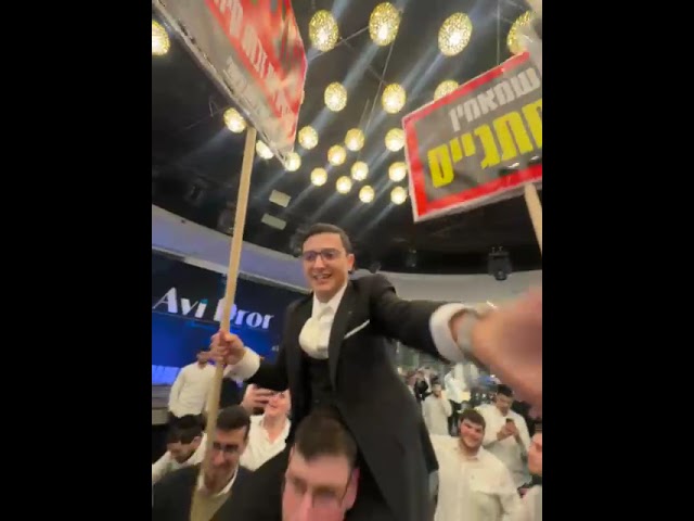 בשלטון הכופרים