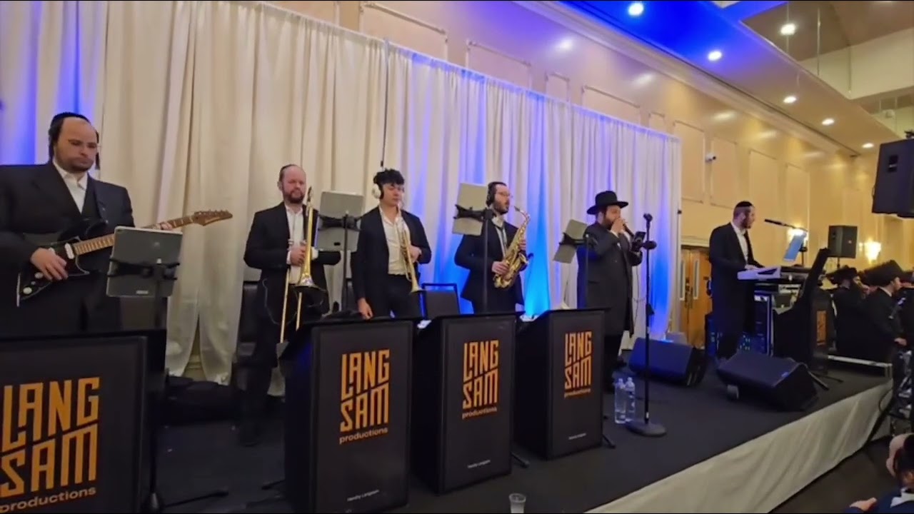 לוי פאלקוביץ עם התזמורת של הערשי לאנגסאם
