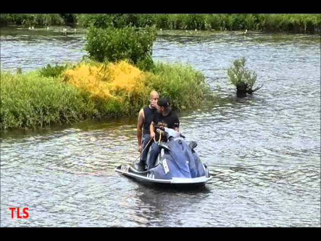 LPD on Jetski Rescues Stranded boaters Lake Carasaljo