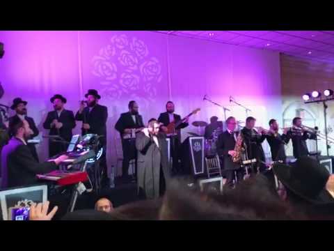Shmueli Ungar and Shira choir and freilech band rocking the house #6
