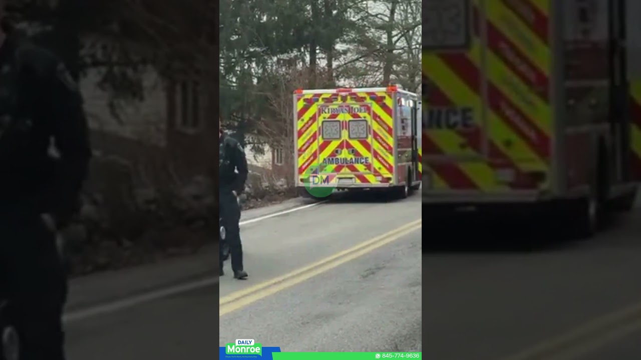 Rollover on Roselawn Rd in Woodbury