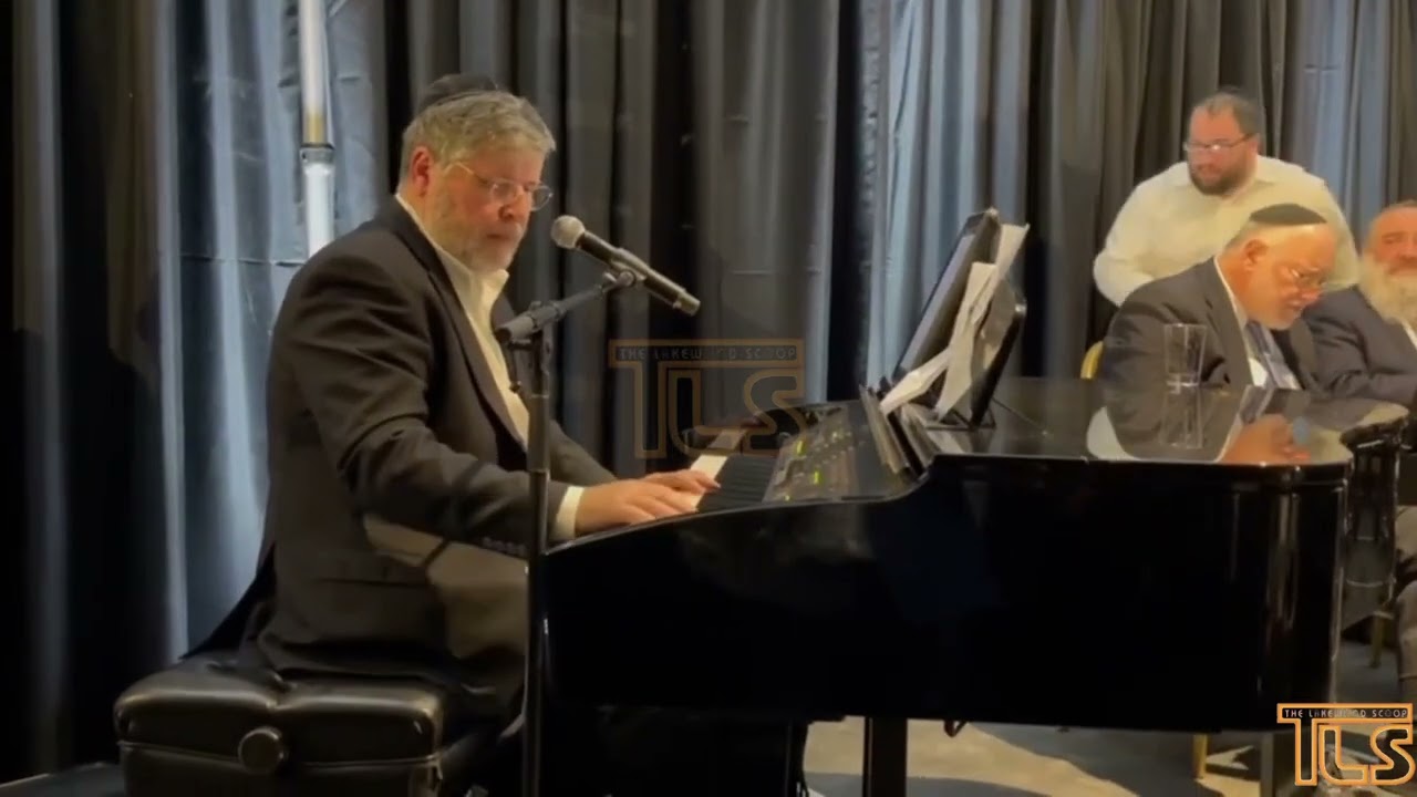 Kumzitz with Rivie Schwebel Abie Rottenberg Shlomo Simcha American Dream Mall