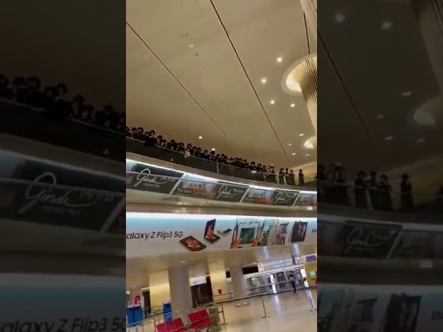 חסידי וויזניץ ביים באגלייטן כ״ק מוויזניץ שליט״א אין לופטפעלד