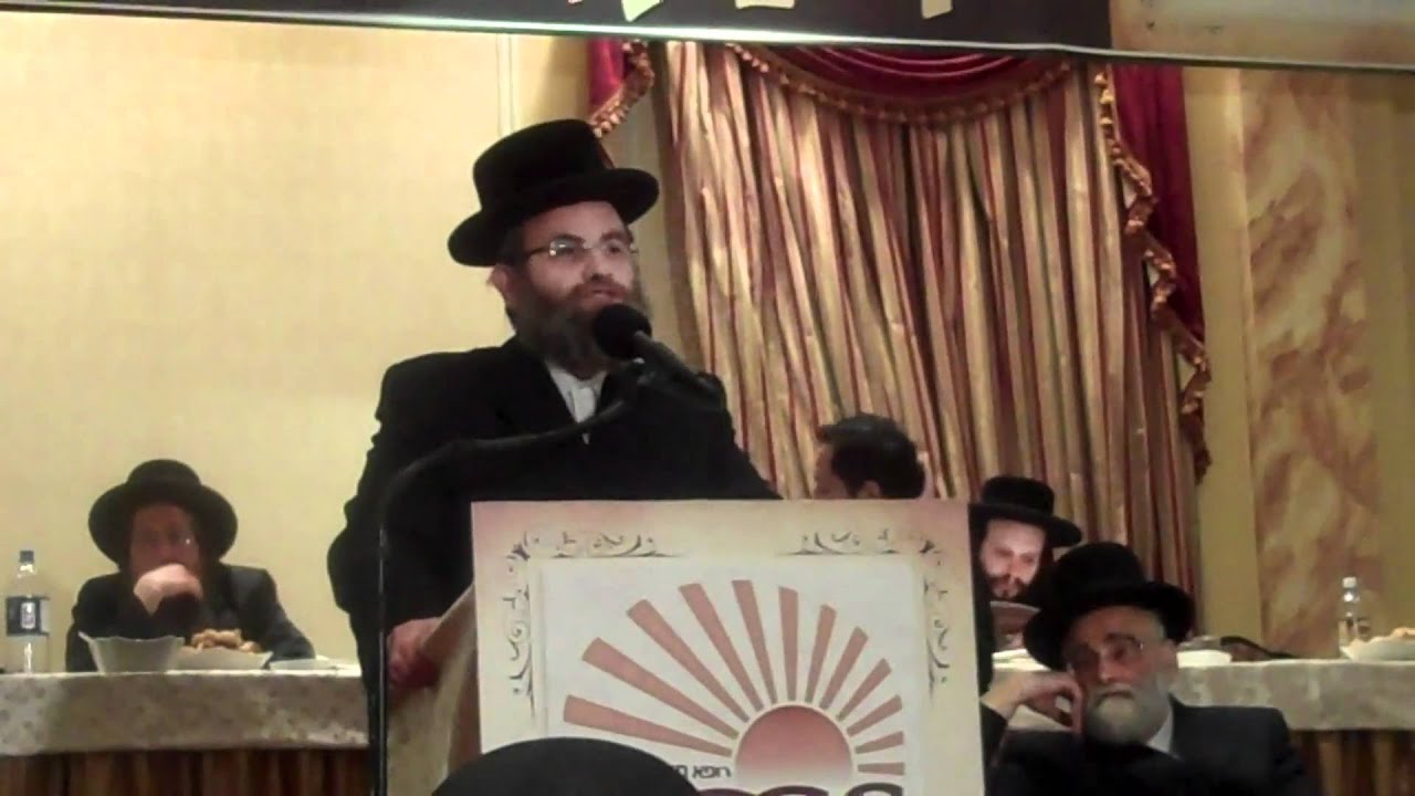 Yonason Schwartz at RCCS Dinner in Williamsburg 2011