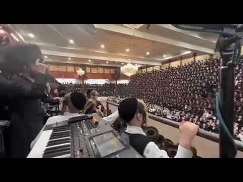 שמחת החתונה פון נכד כ"ק אדמו"ר מסאטמאר שליט"א