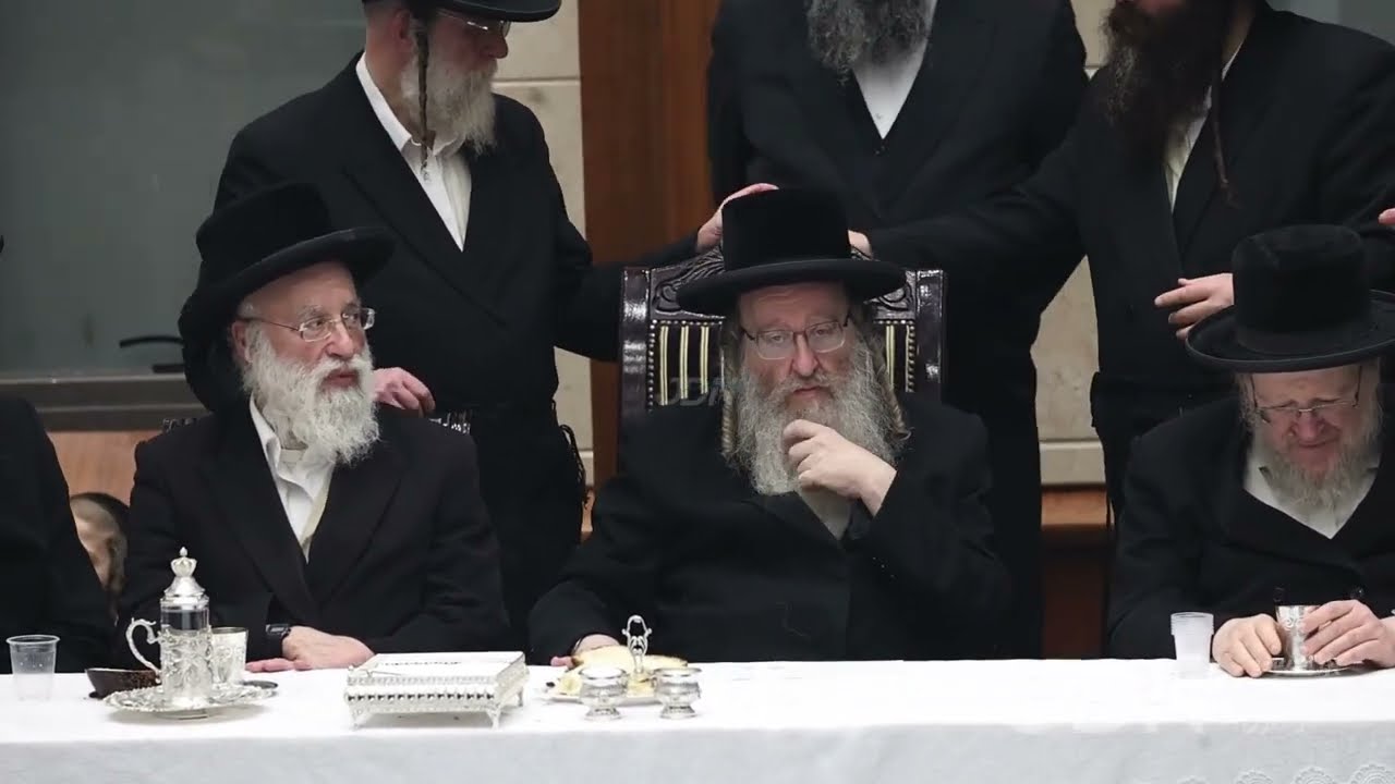 יארצייט פון הרה"ק בעל חלקת יהושע מביאלא זי"ע ביי האדמו"ר מביאלא