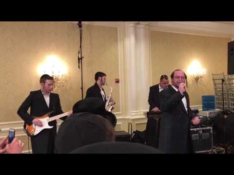 Avrumi kalish and naci yavo rocking the house אלטע חברים.....