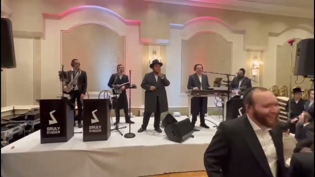 לוי פאלקוביץ עם התזמורת של שרולי זינגר