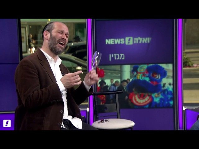 יונתן רזאל מתארח במגזין וואלה תרבות + הללויה בביצוע LIVE