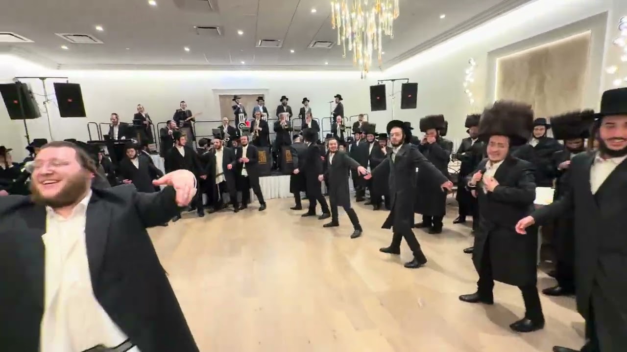 Hershey Langsam on the keys & Kalmy Schwartz @ Issac Greenfield Hit