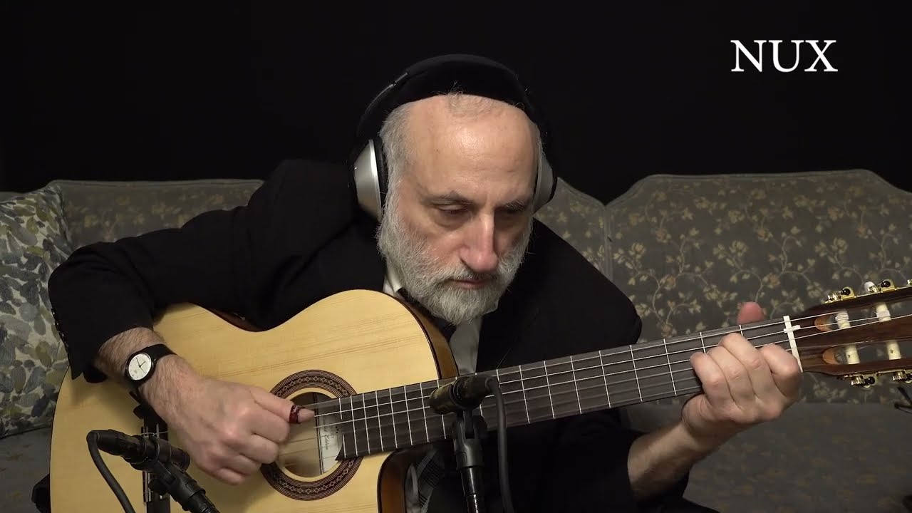 Cordoba C5 cet Demo,  playing Greensleeves using a mic, internal pickup, and with a NUX pedal.