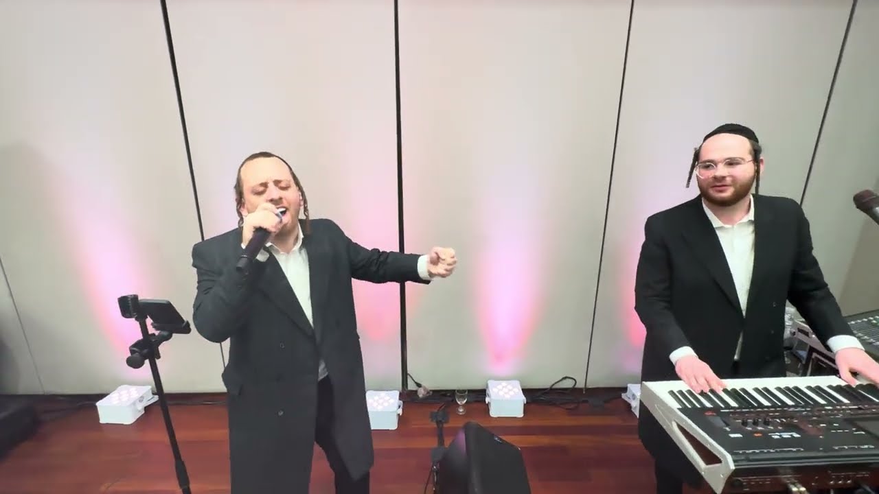 Breuer & Dancziger Wedding | Singer Sruly Green | Motty Breier on the keys
